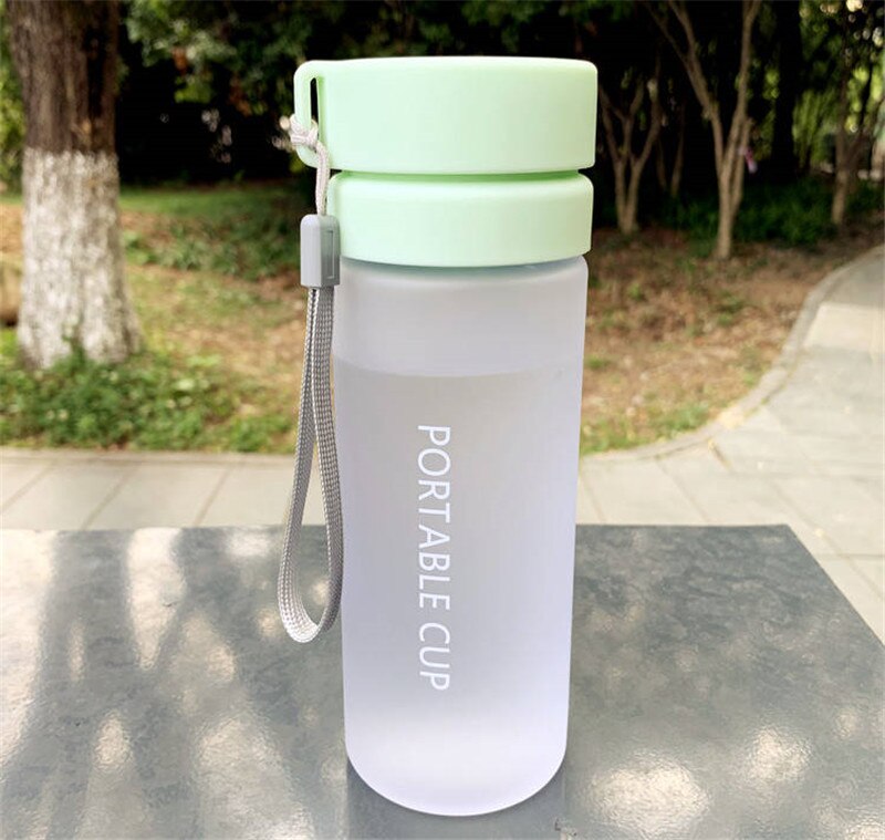 Garrafa Portátil Grande Para Beber Água, Suco, Práticas Esportivas Entre Outros - Frete Grátis Brasil 232971985