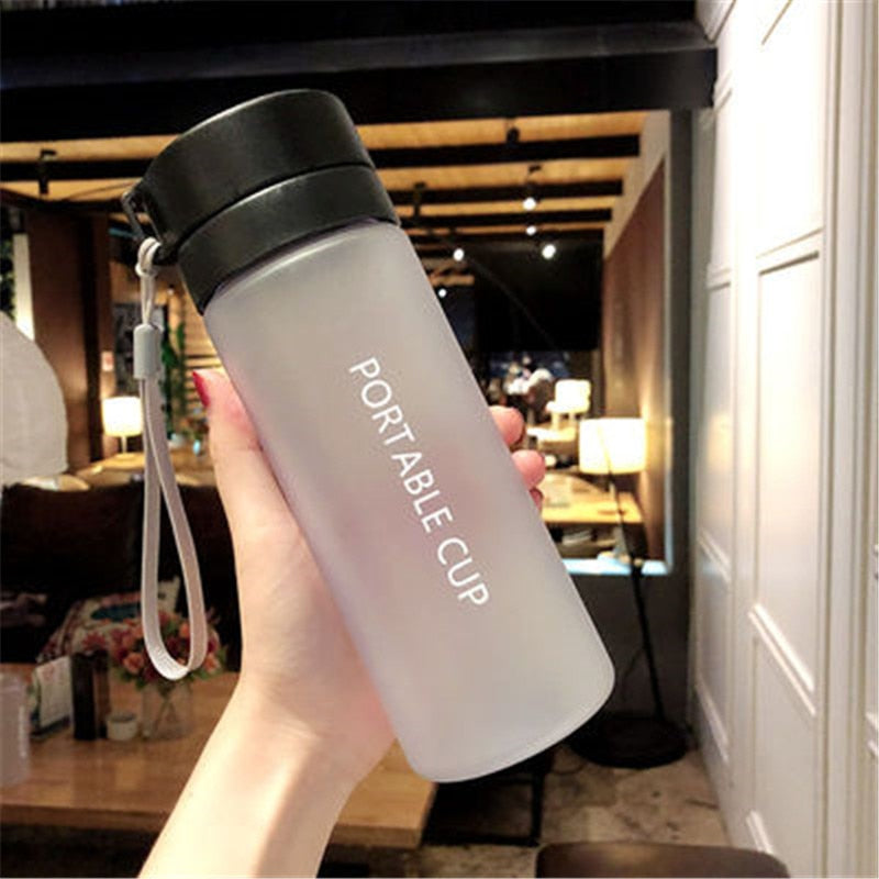 Garrafa Portátil Grande Para Beber Água, Suco, Práticas Esportivas Entre Outros - Frete Grátis Brasil 232971985